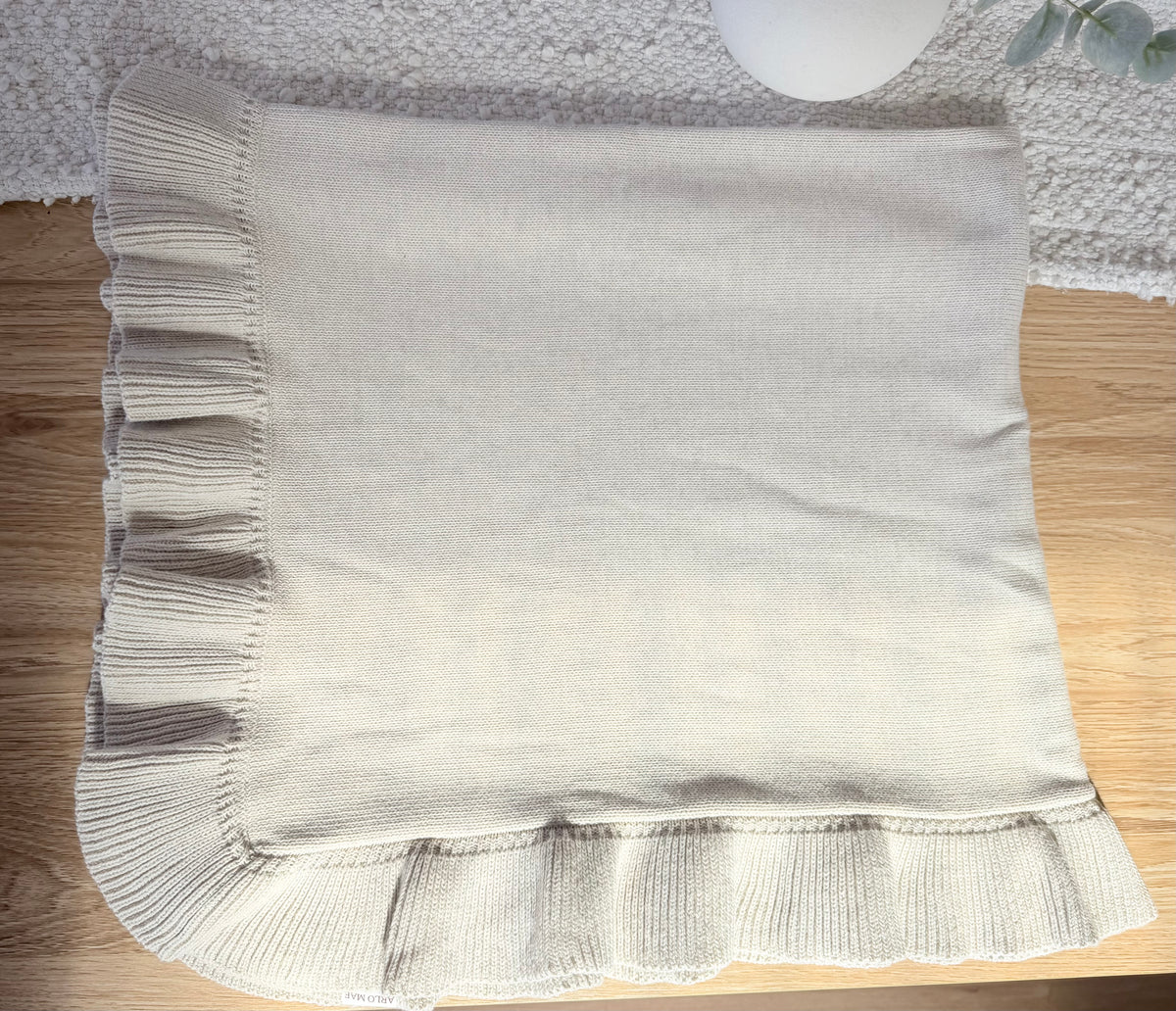 Linen Ruffle Knit Blanket